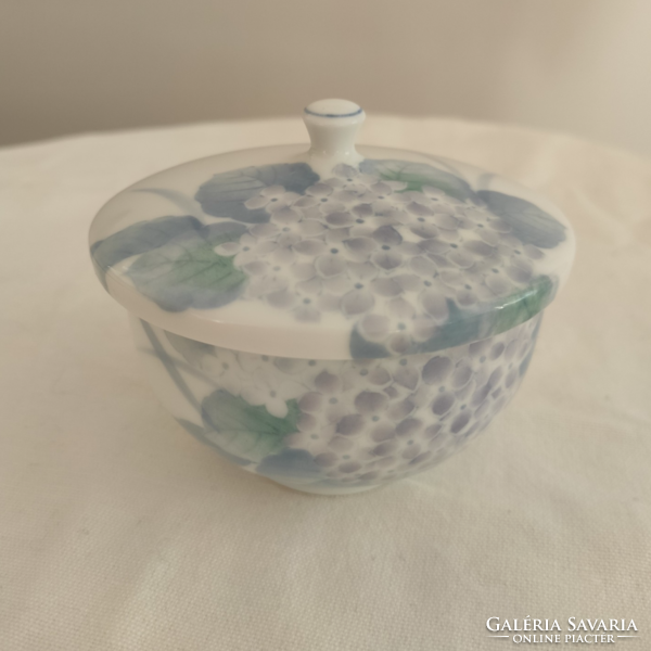 Japanese porcelain dish, bonbonnier