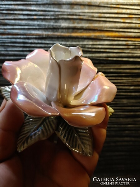 Rózsás porcelán gyertyatartó