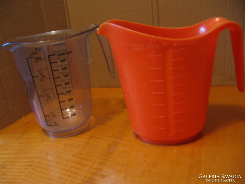 Plastic kitchen measuring jug