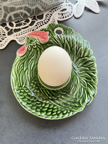 Special majolica hen egg holder