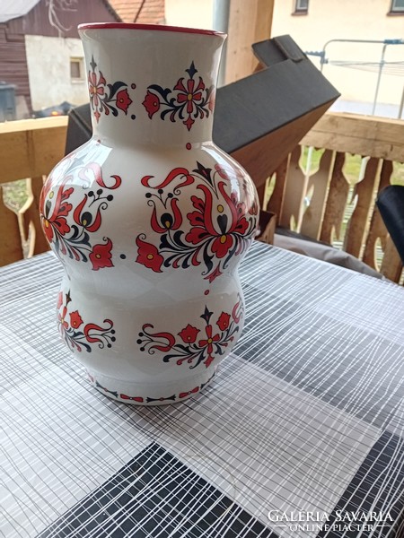 Nagy Zsolnay váza