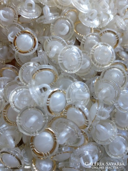 One bag (approx. 390 pieces) of beautiful, gold-striped ear buttons, 12-13 mm in diameter