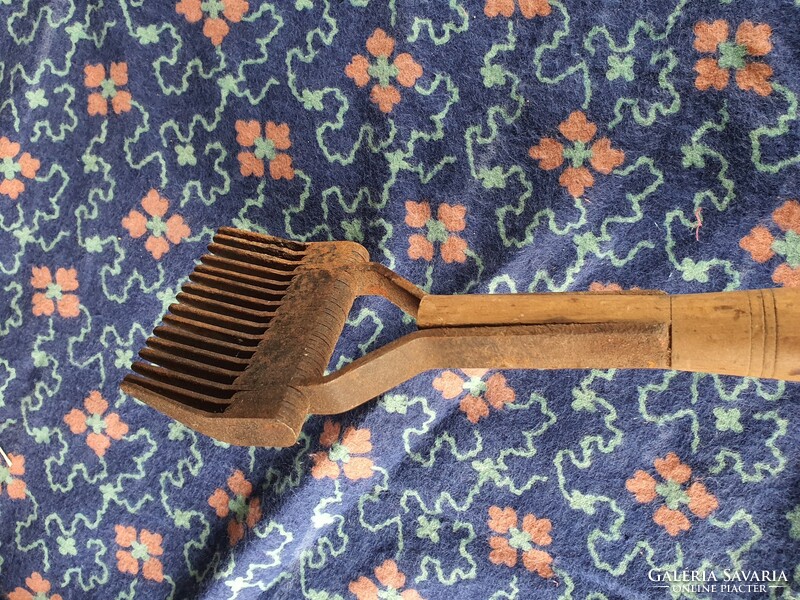 Antique Hemp Comb