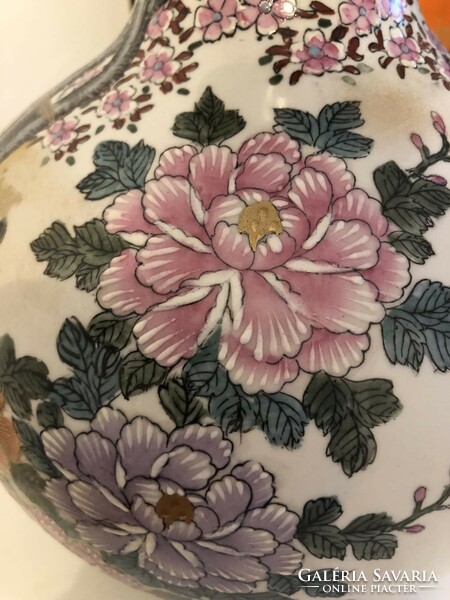 Kínai, kézzel festett váza, gyönyörű