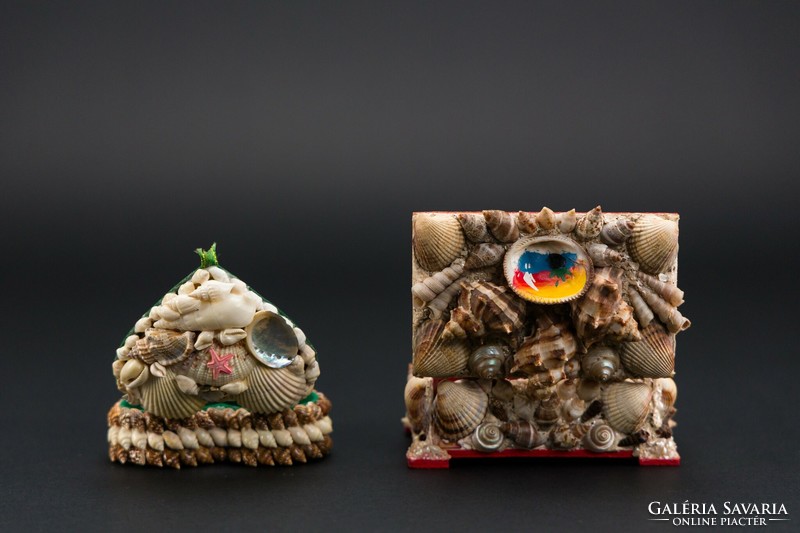 Shell jewelry boxes, 2 pieces.