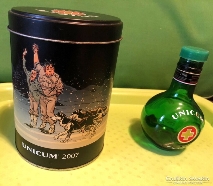 Unicum metal box with 0.2 bottles 2007