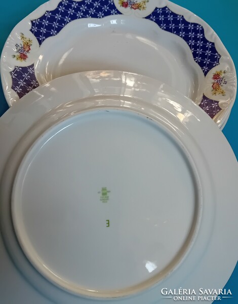 5 Zsolnay flat plate Marie Antoinette pattern