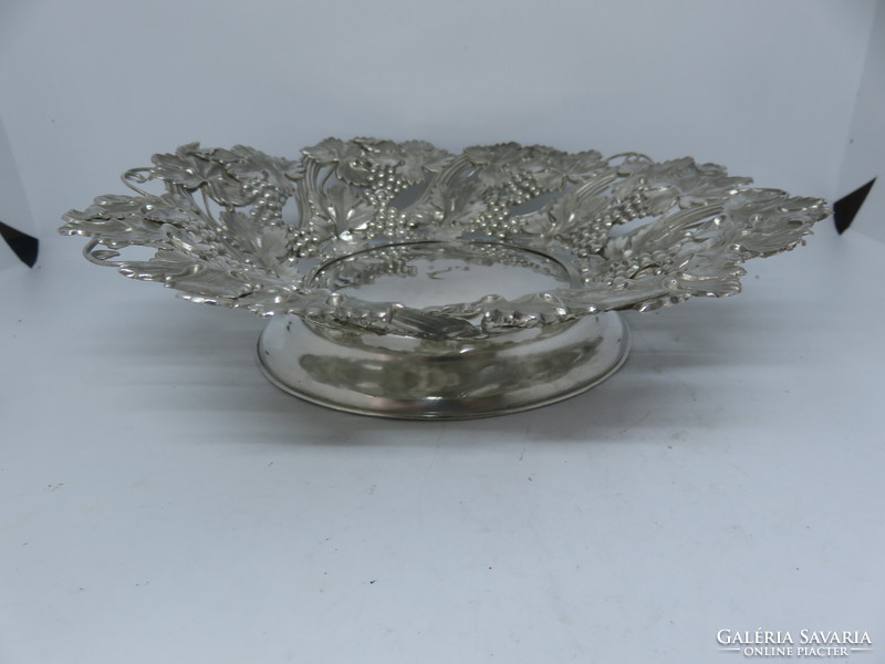 Beautiful Viennese 13 lat antique silver fruit offering bowl