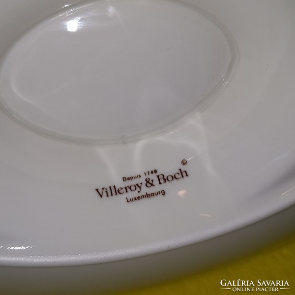 "Villeroy & Boch "  (Luxembourg  ).német porcelán talpas szószos, mártásos, kínáló.