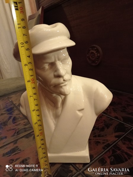 Porcelain bust of Lenin