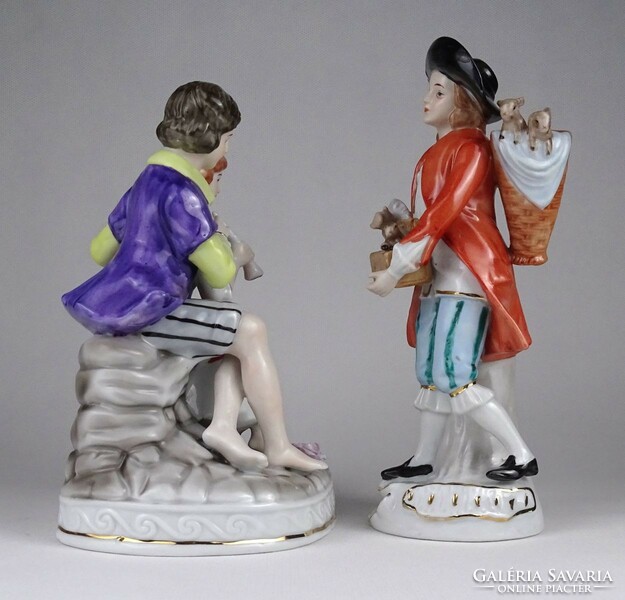 1Q496 Sri Lankan marked Rococo porcelain figure 2 pieces