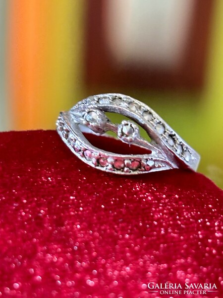 Gyönyörű antik ezüst gyűrű, Markazit kövekkel ékesítve