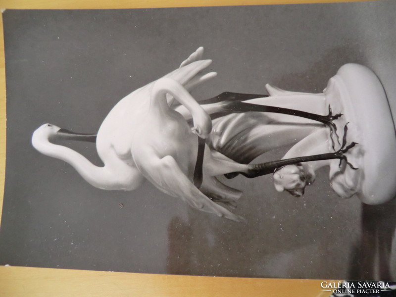 Postcard of Herend porcelains 2 pairs of black and white egrets and Toldi
