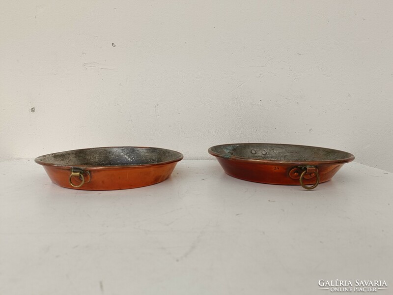 Antique kitchen tool with patinated red copper legs with traces of tin plating 2 pieces 229 8434
