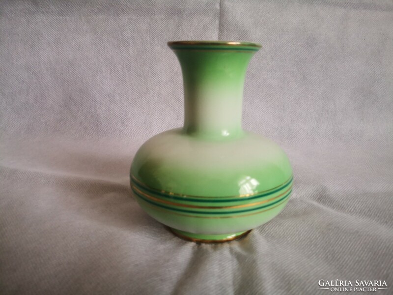 Nostalgia Kispest porcelain vase