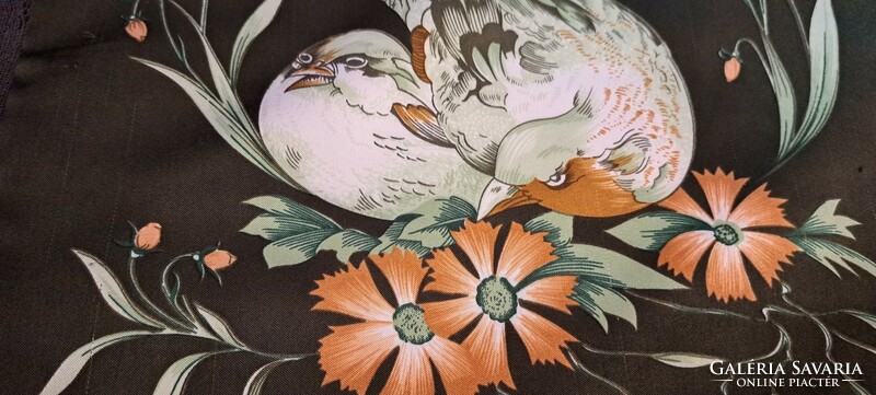 2 decorative pillows with birds (l4509)