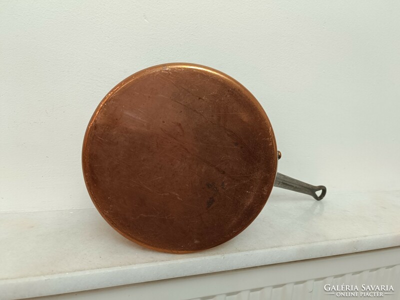 Antik ónozott konyhai eszköz vörösréz serpenyő nagy nyeles lábas vas füllel 239 8436