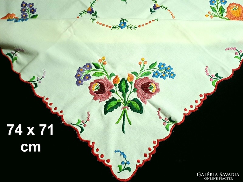 Table cloth embroidered with Kalocsa flower pattern, 74 x 71 cm pale yellow base