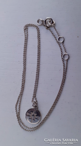 Nice condition marked silver necklace with 925 compass pendant