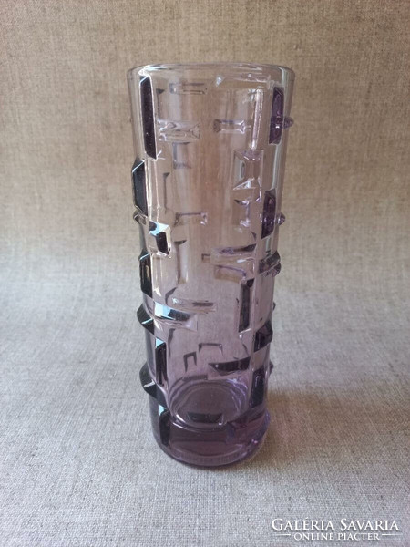 Retro vagy antik art deco lila üveg váza