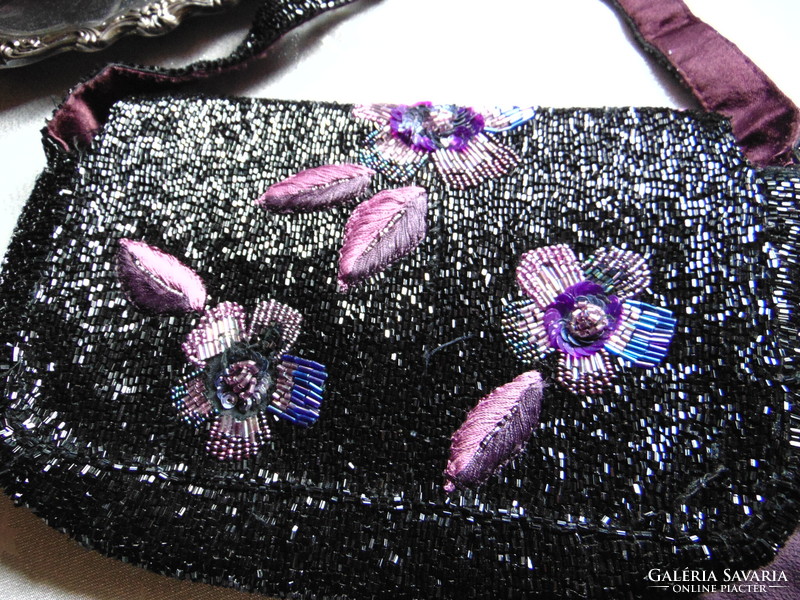 All beaded casual bag