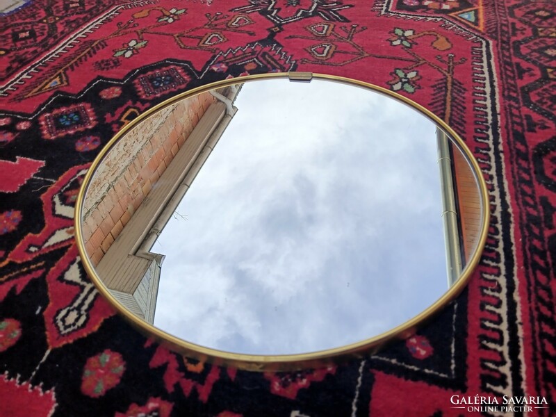 Art-deco circular wall mirror. 40 cm. Negotiable.