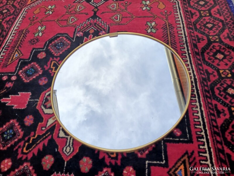 Art-deco circular wall mirror. 40 cm. Negotiable.