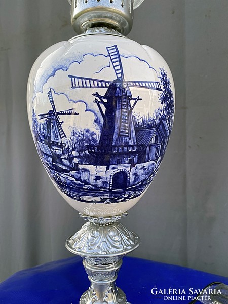 Delft perfect table lamp chrome.