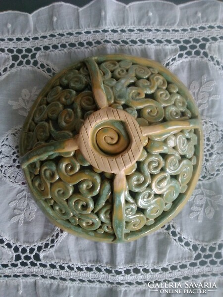 Bukrán edit style ceramic tray in a greenish-yellow shade, handmade!