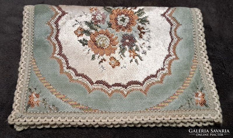 Old velvet tablecloth in display case (l4495)