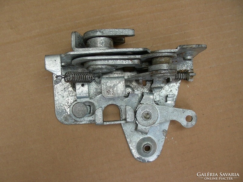 Vw t1 bus door lock structure 1964-