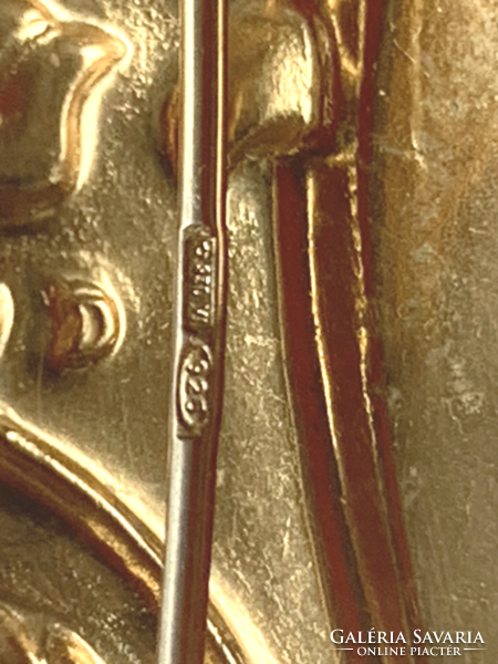 Art deco ladies gilt silver pin - marked