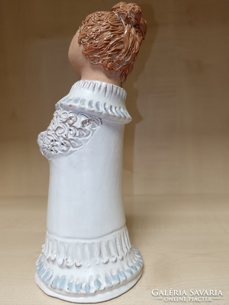 Antalfiné Szente Katalin kerámia figura