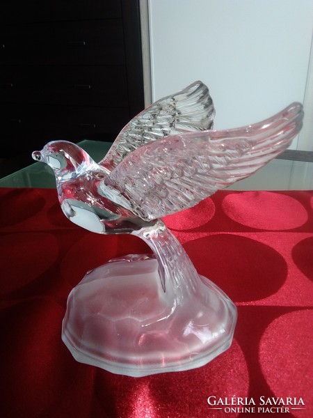 Ólomkristály békegalamb szobor-papírnehezék a Francia Crystal a' Argues manufaktúrától!