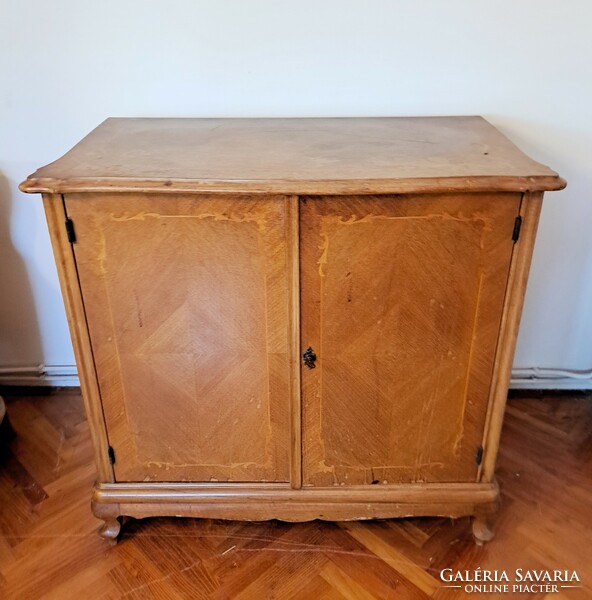 Neobaroque solid wood chest of drawers