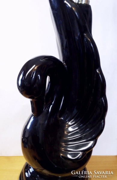 Black swan black ceramic table lamp, in perfect working condition