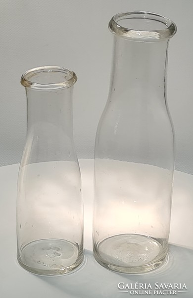 Színtelen, tejes hutaüveg 2 db (2963)