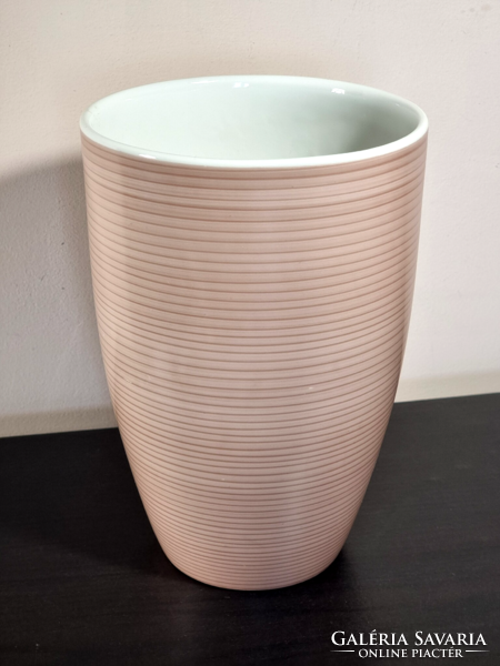 *KPM Berlin Bauhas style porcelán váza, XX.szd közepe körül.