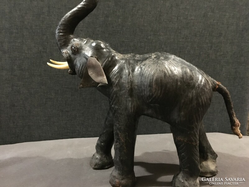 54X56 large elephant! In patina condition!!!