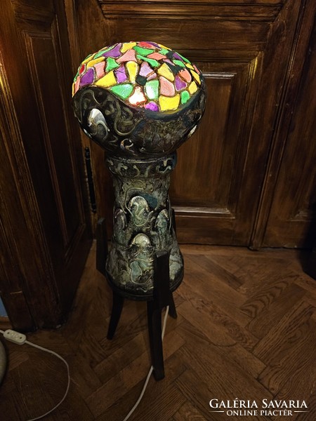 Unique lamp (tiffany style)