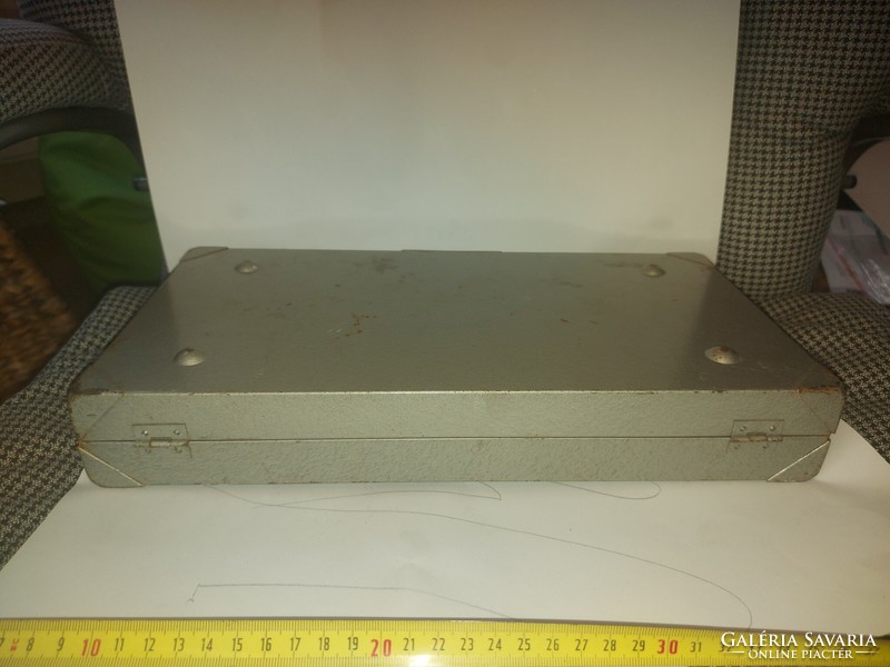 Large slide box, metal, lacquered, in not too bad condition...