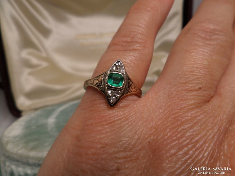 Antique gold ring with emeralds and diamonds