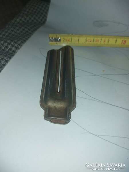 Vintage bicycle whistle/horn, it has a very nice sound...