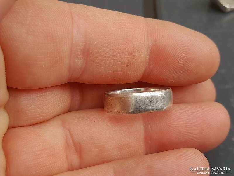 Vastag ezüst karika gyűrű