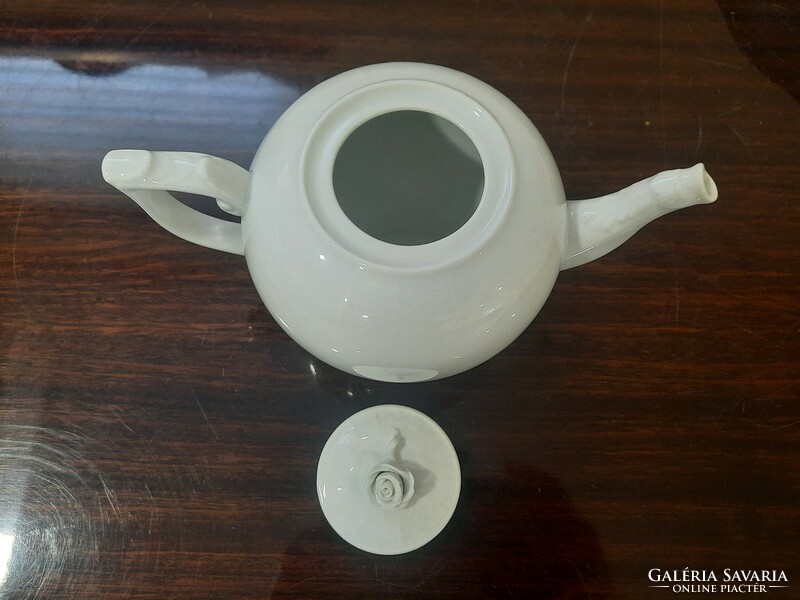Fehér Herendi porcelán teás kanna, tea kiöntő