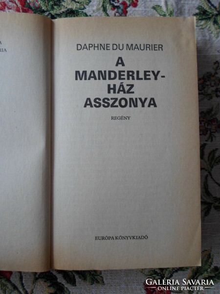Daphne du Maurier: A Manderley-ház asszonya (Európa, 1986; Rebecca)