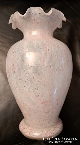 Fodros szélű huta üveg váza, 32 cm