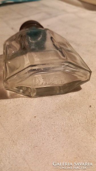 " Bata" kis üveg eredeti fém kupakjával