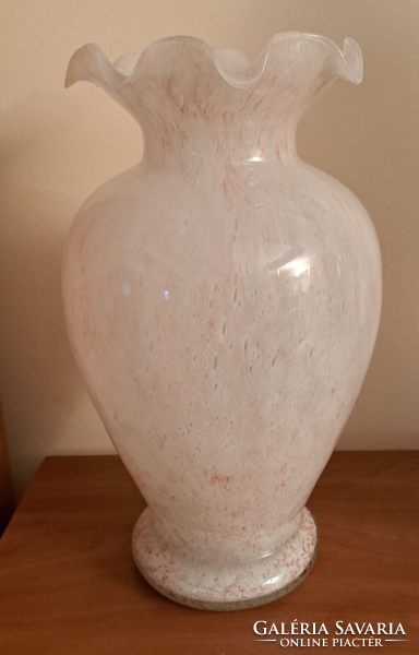 Huta glass vase with ruffled edges, 32 cm