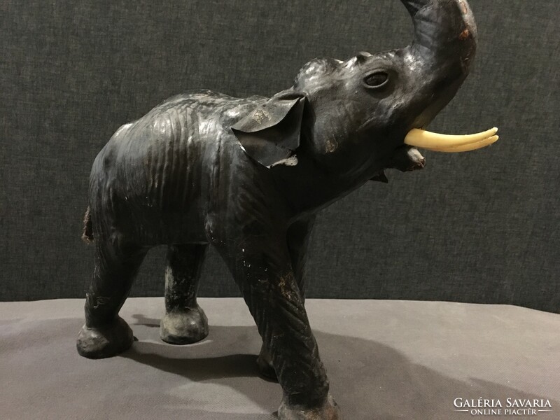 54X56 large elephant! In patina condition!!!